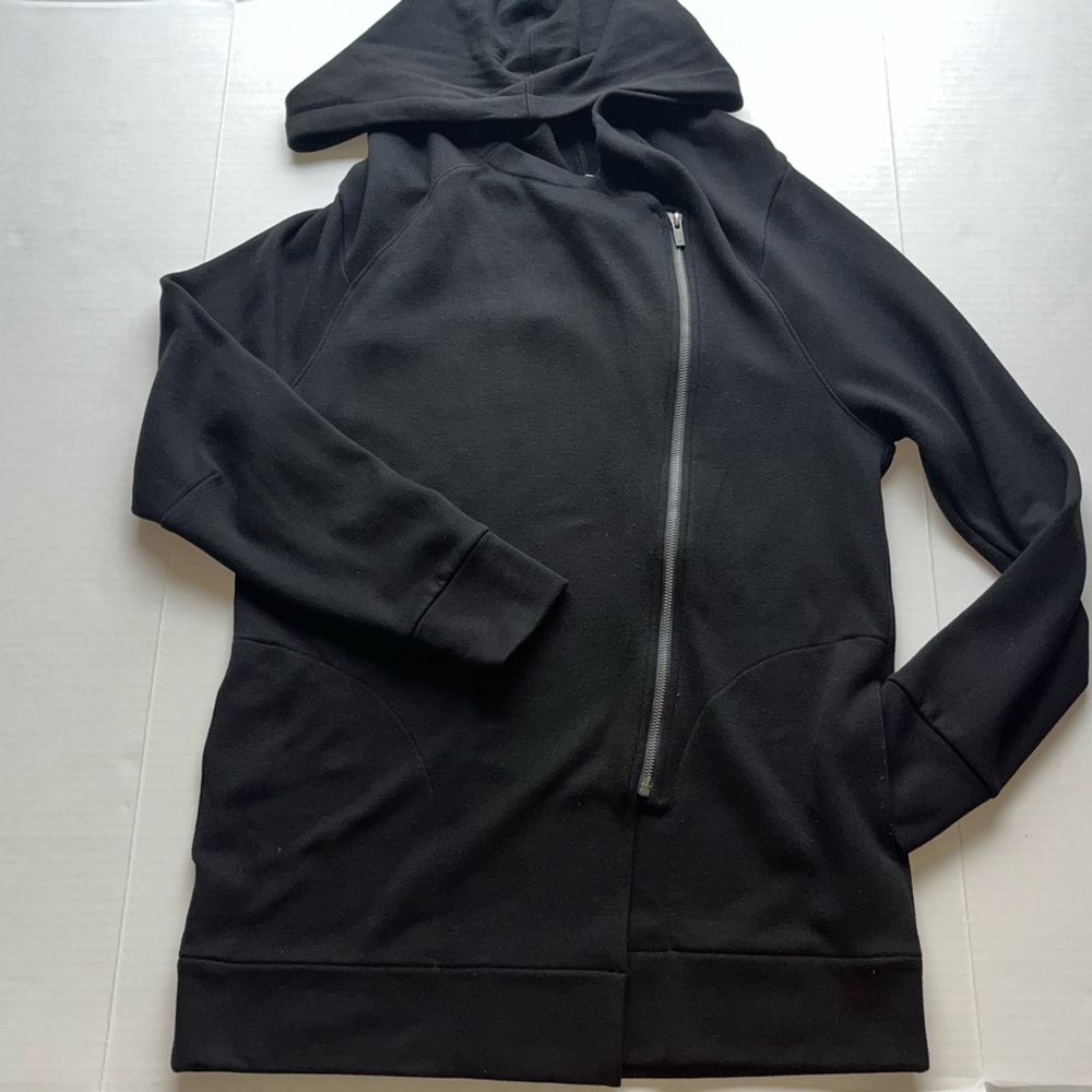 Lucy Women’s Black Hooded Offset Zipper Athletic Yoga Sweatshirt
